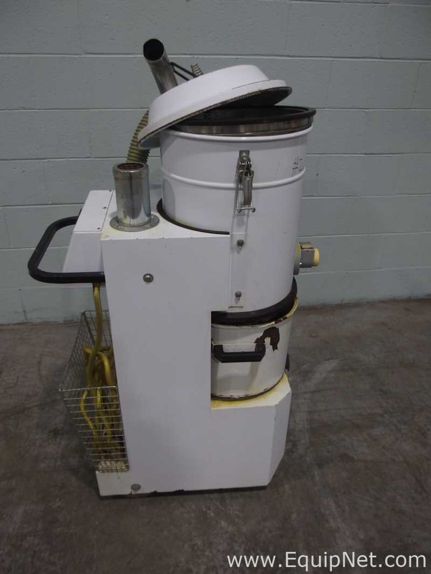 Lot of 2 CFM 3156 Industrial Vacuums - Image 12 of 14