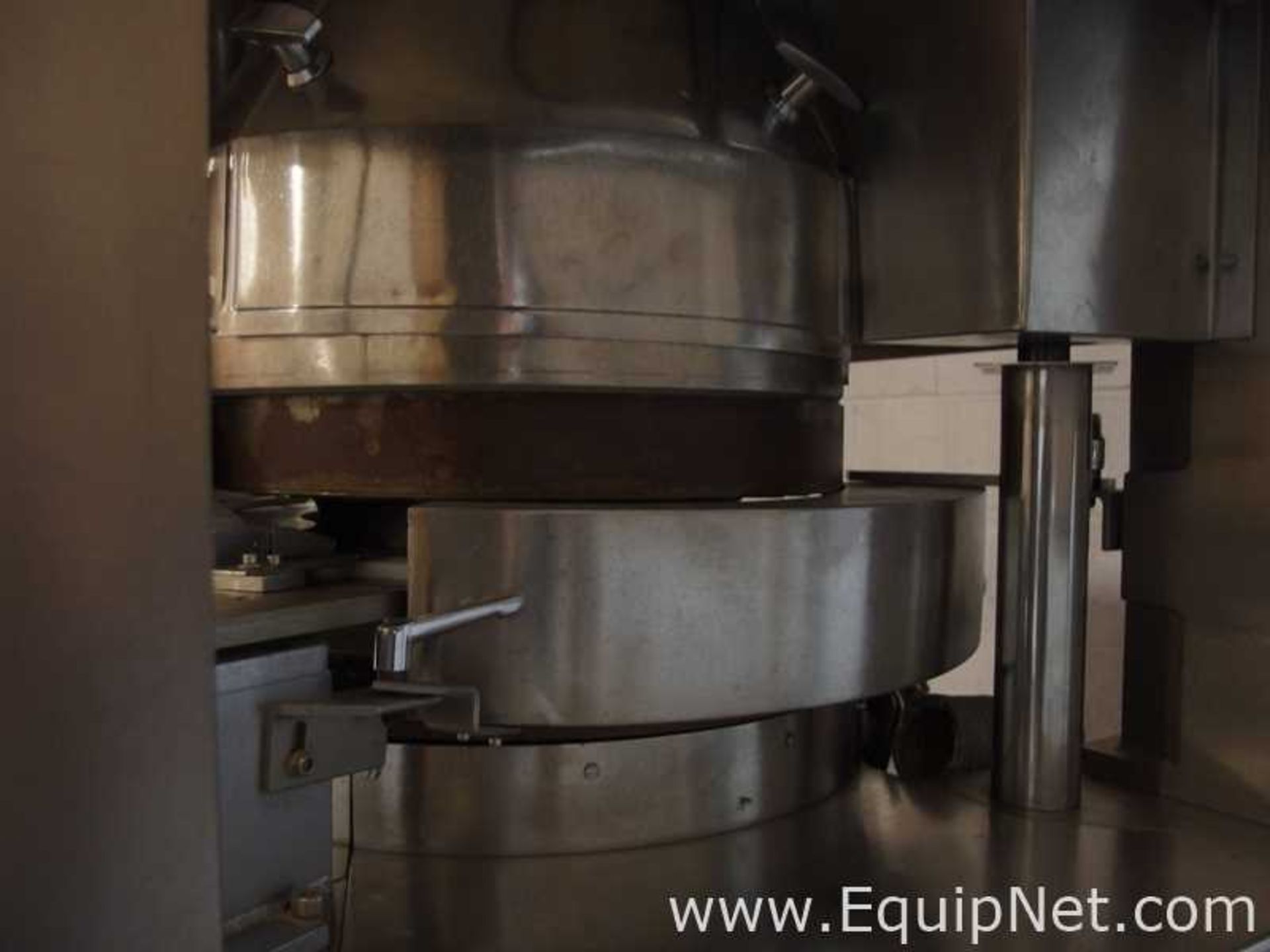 Fette P 2100 Rotary Tablet Press - Image 6 of 10