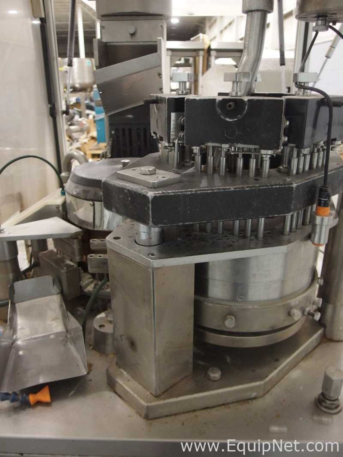 ACG Pam Pharma Technologies AF 40T Capsule Filler - Image 10 of 17