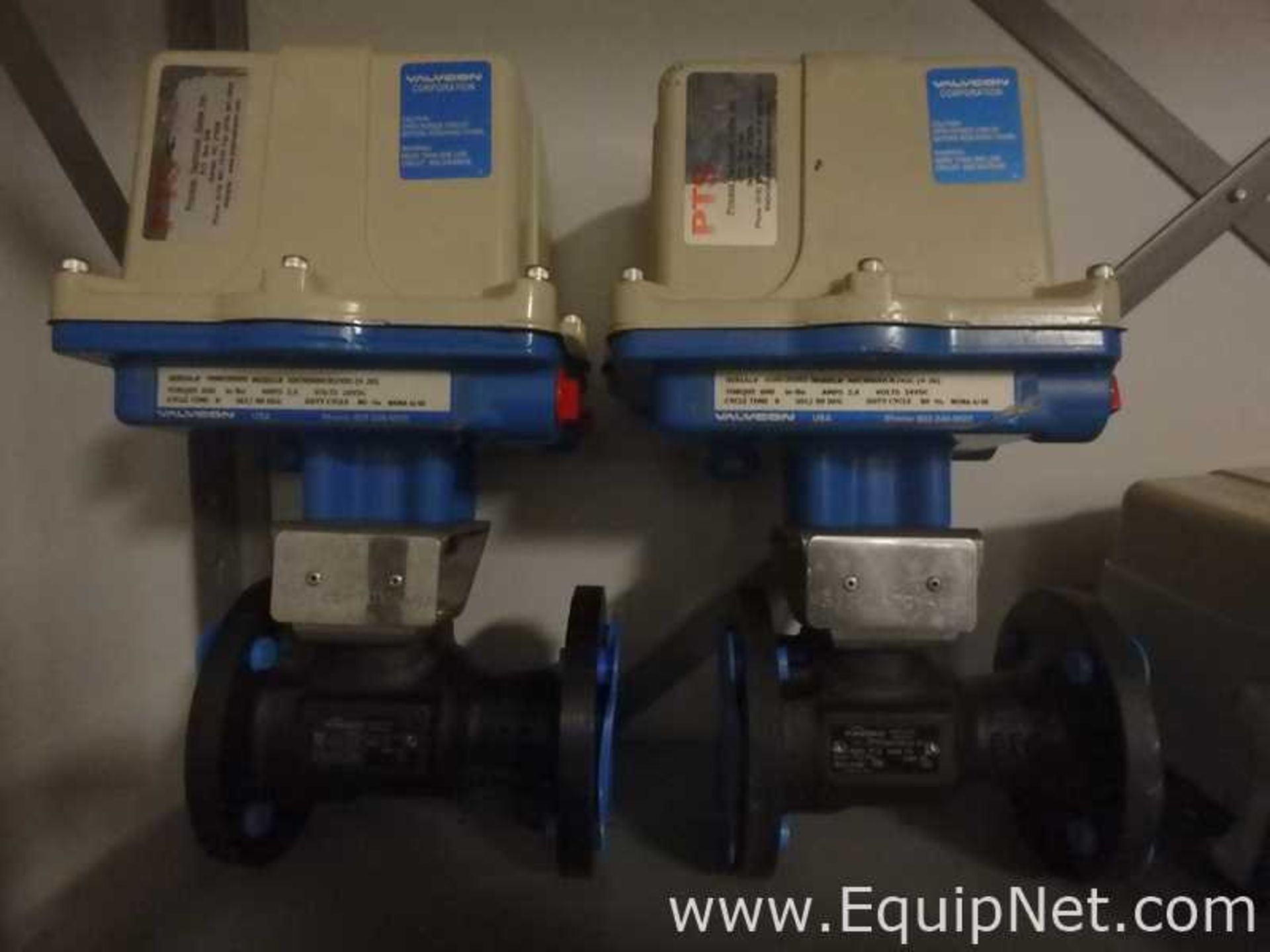 Unused Lot of 2 Worcester Controls CPT Actuated 1.5 Inch Ball Valves