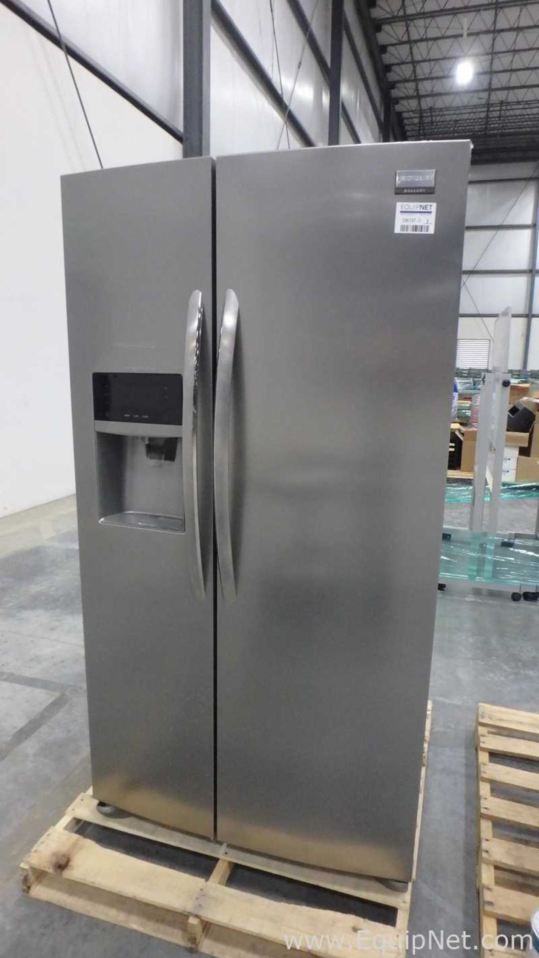 Frigidaire FGHS2631PF4A Refrigerator