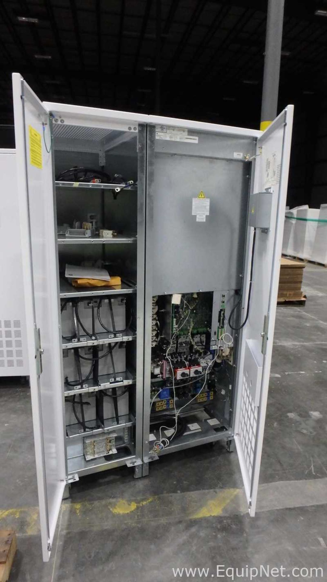 GE Comsumer and Industrial SA LP Series UPS Uninterruptible Power Supply With Bypass Panel - Image 3 of 15