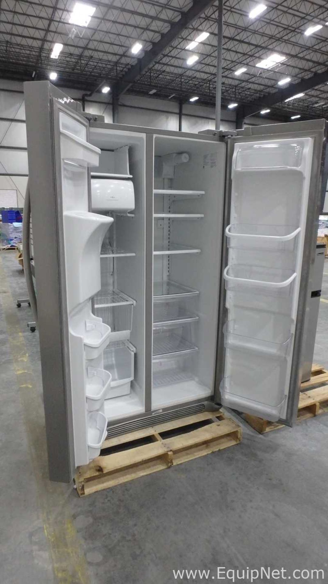 Frigidaire FGHS2631PF4A Refrigerator - Image 2 of 6