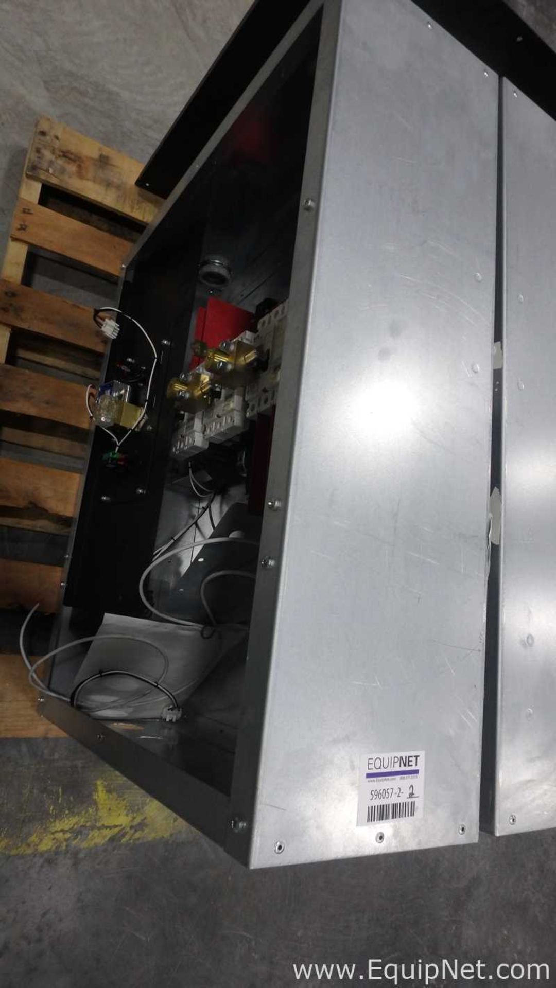 GE Comsumer and Industrial SA LP Series UPS Uninterruptible Power Supply With Bypass Panel - Image 9 of 17