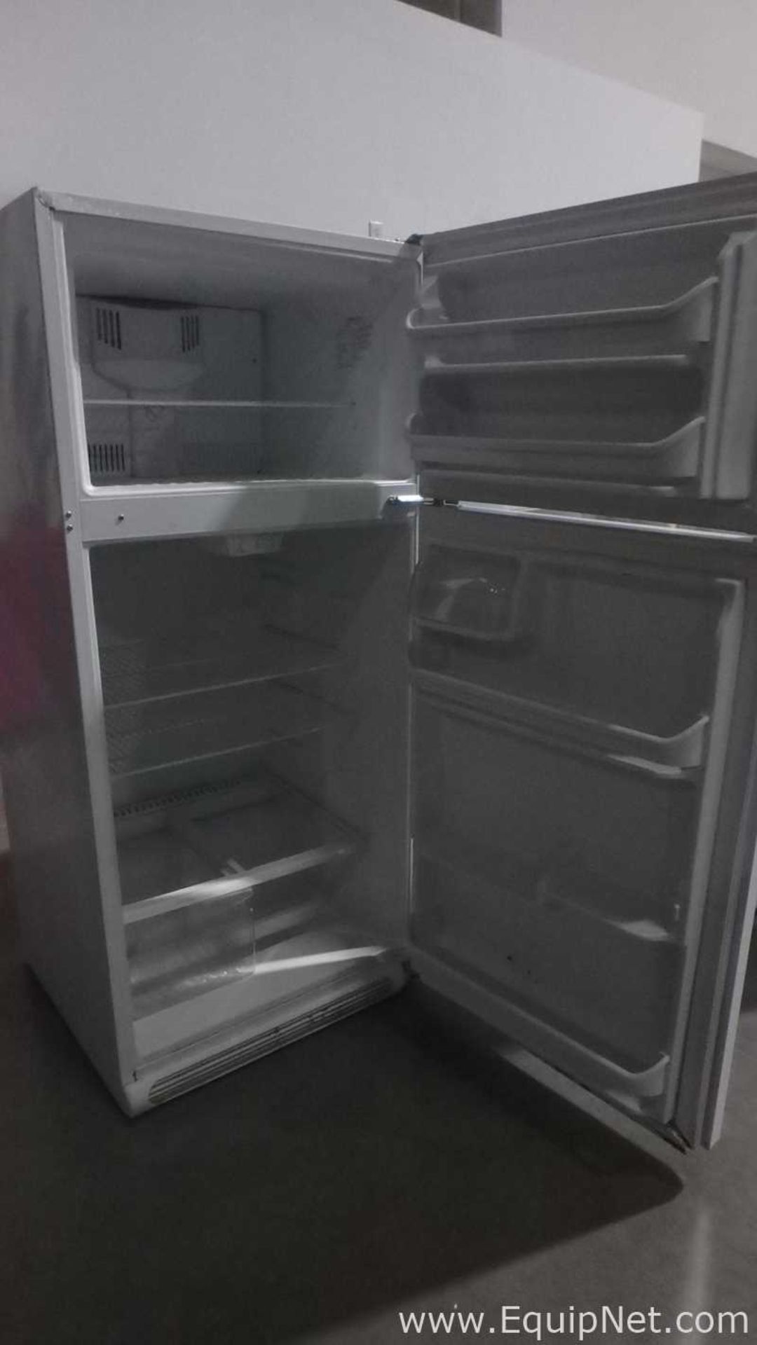 Electrolux FFTR1814QW1 Refrigerator - Image 5 of 24