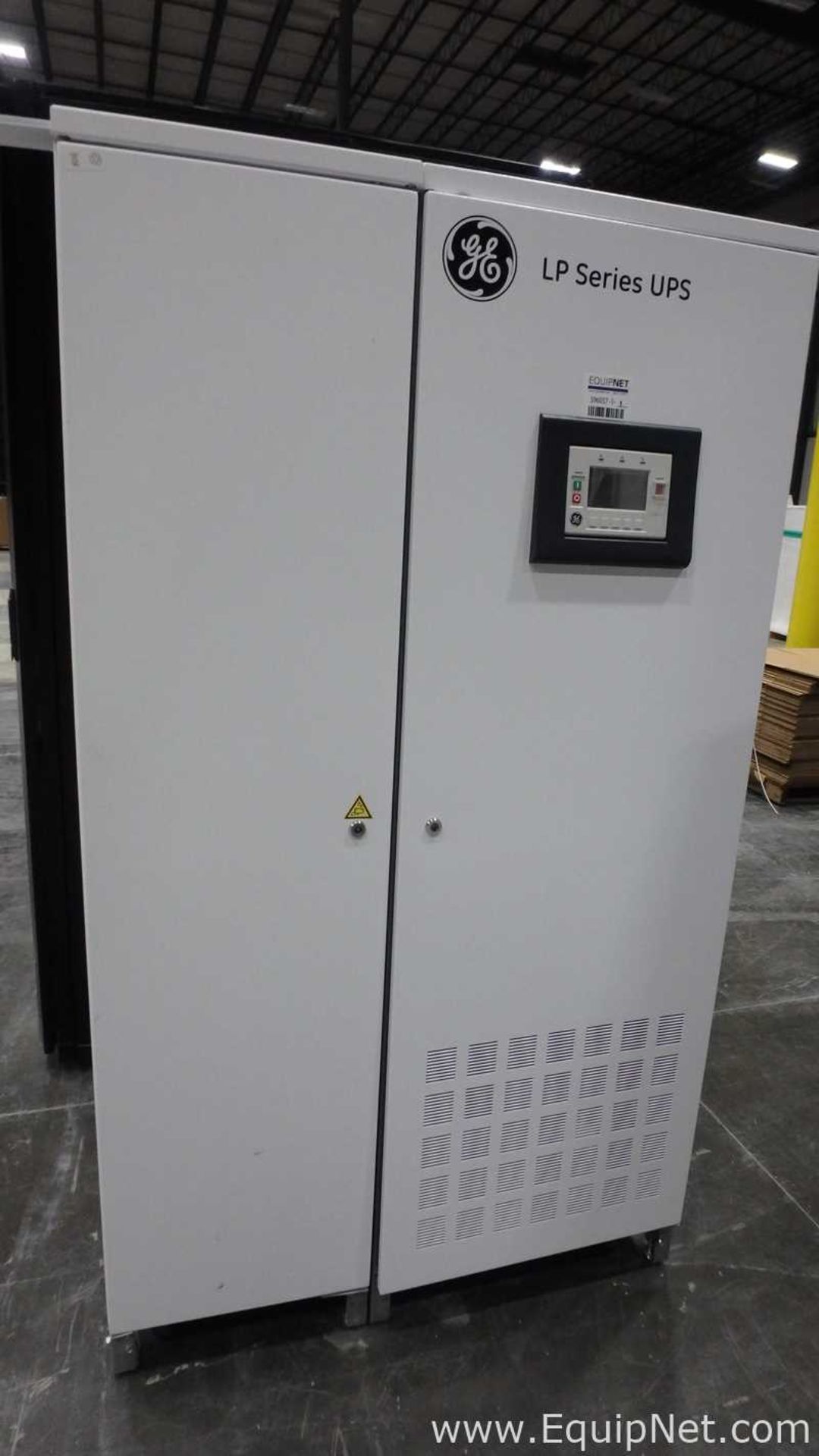 GE Comsumer and Industrial SA LP Series UPS Uninterruptible Power Supply With Bypass Panel