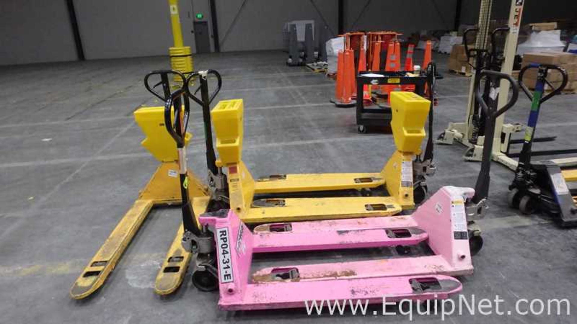 Lot of 5 Pallet Jacks - Image 3 of 4