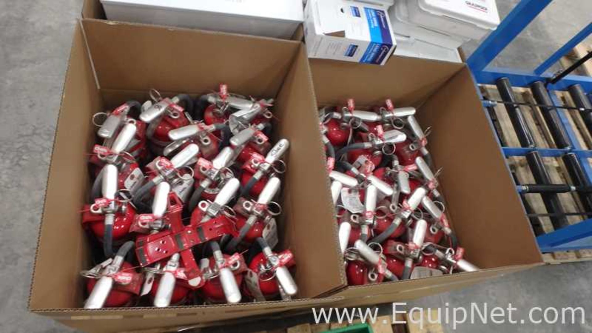 Lot of 2 Pallets With First Aid Center Boxes and Fire Extinguishers - Image 3 of 5