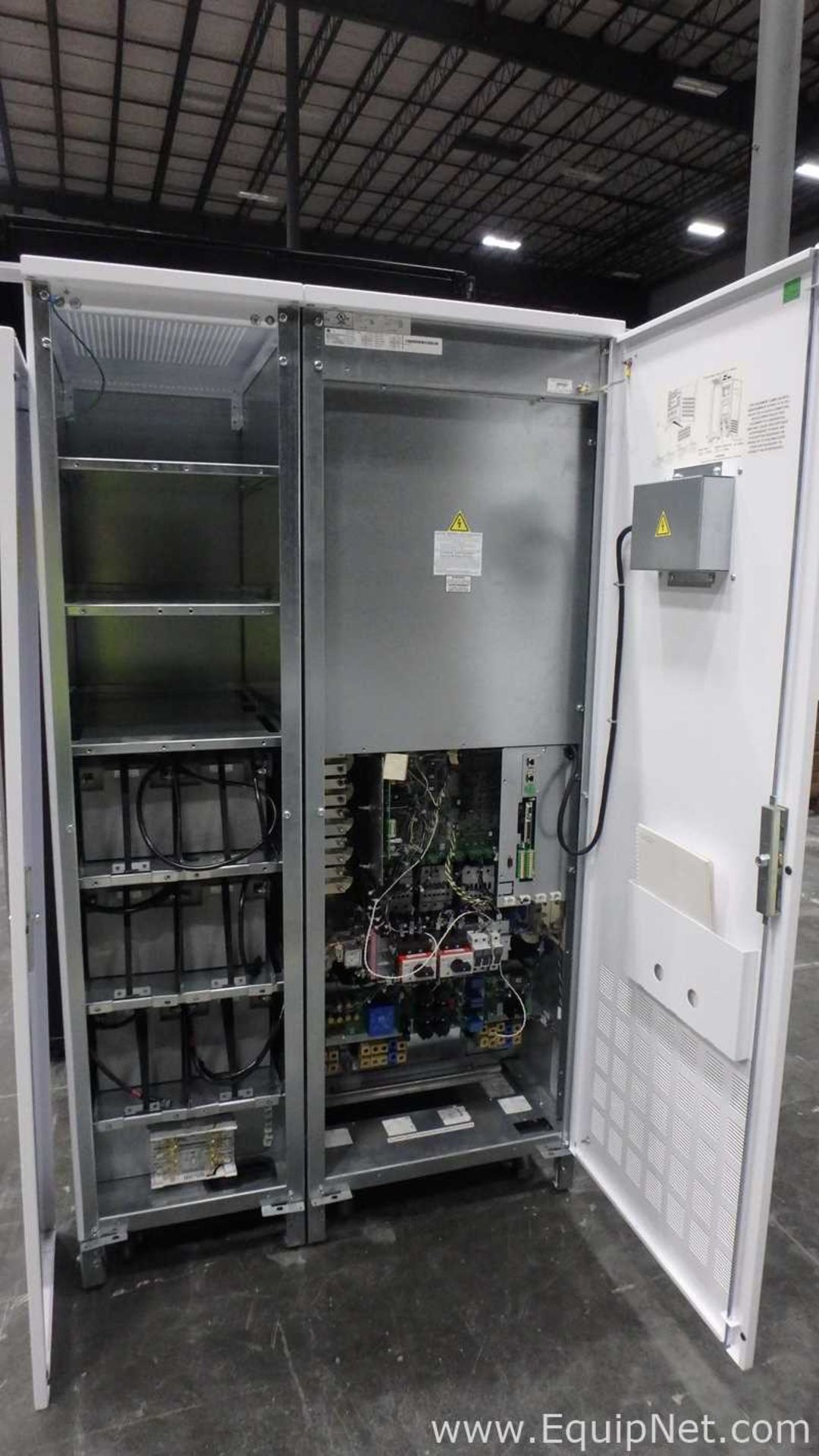 GE Comsumer and Industrial SA LP Series UPS Uninterruptible Power Supply With Bypass Panel - Image 7 of 17