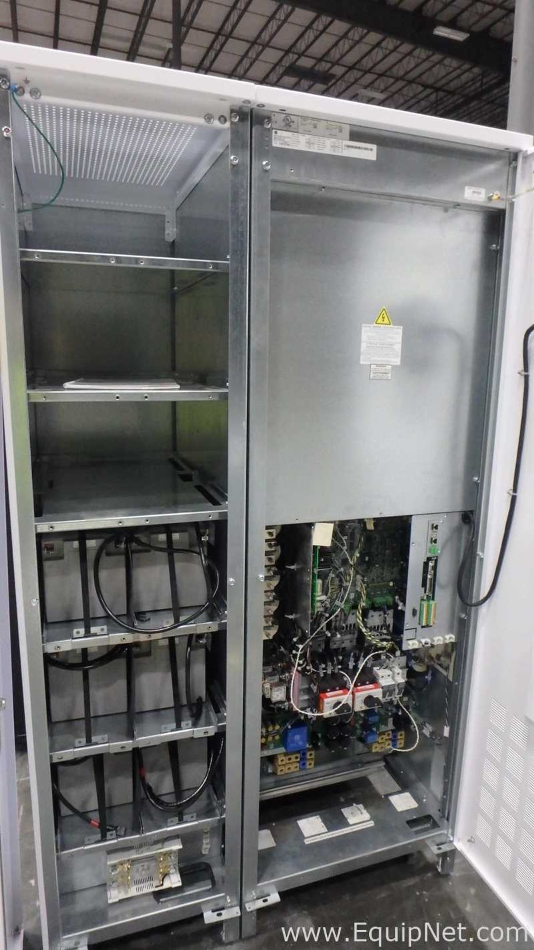 GE Comsumer and Industrial SA LP Series UPS Uninterruptible Power Supply With Bypass Panel - Image 4 of 17