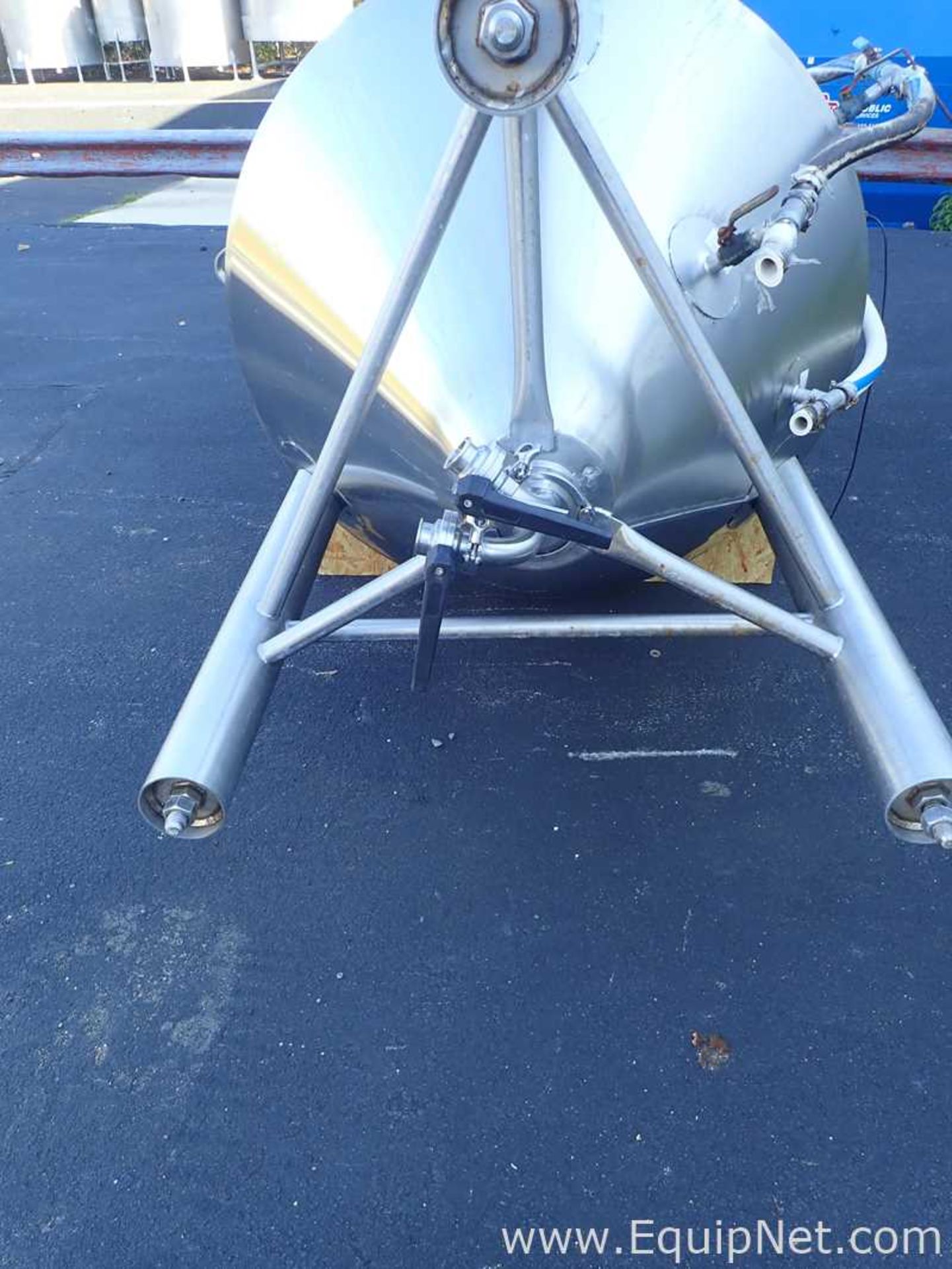 Specific Mechanical Approximately 600 Gallon Stainless Steel Jacketed Brew Tank - Image 2 of 12