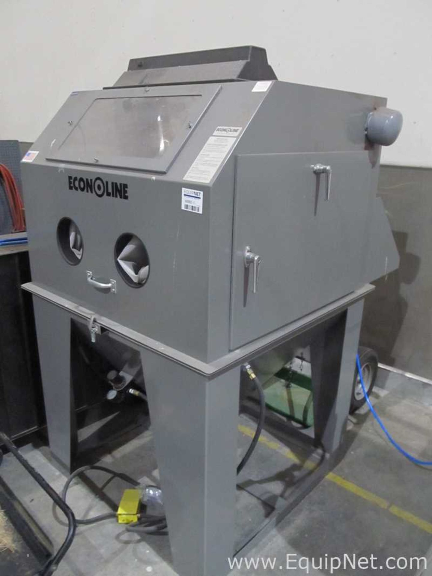 EconOline Sand Blasting Cabinet - Image 4 of 5