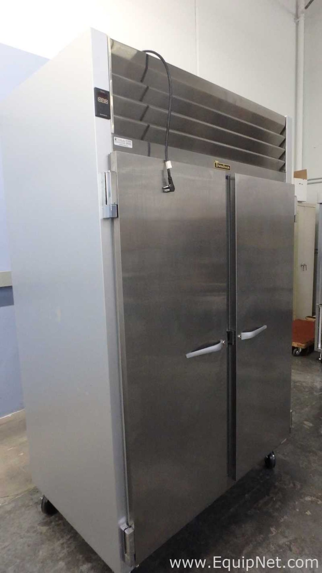 Traulsen G20010 52in 2-Section Solid Door Reach-In Refrigerator Left-Right Hinged Doors 46cuft - Image 9 of 12