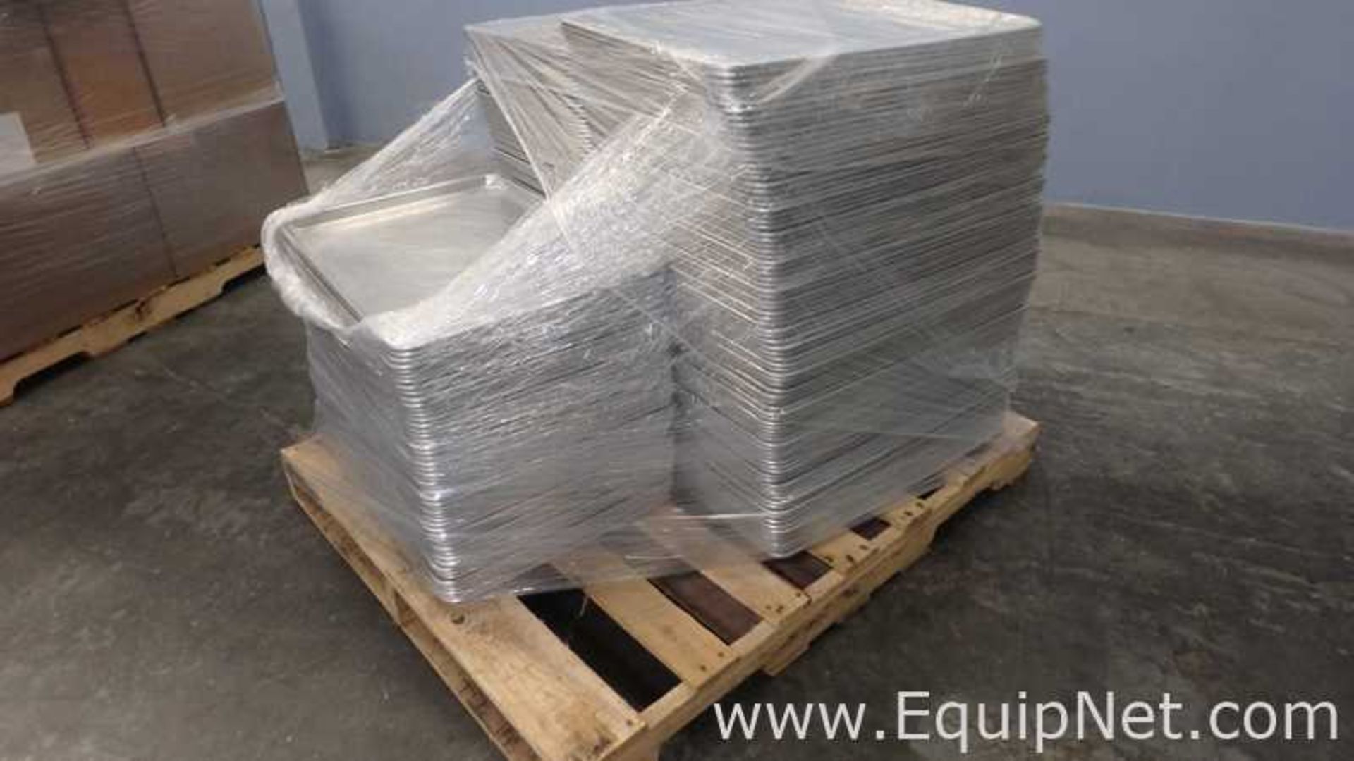 Pallet of Thunder Group 18in X 26in Aluminum Sheet Pans - Image 6 of 6