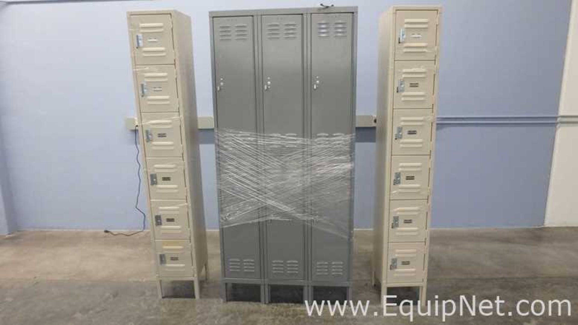 Lot of 3 Global Industrial Metal Lockers - Image 2 of 6