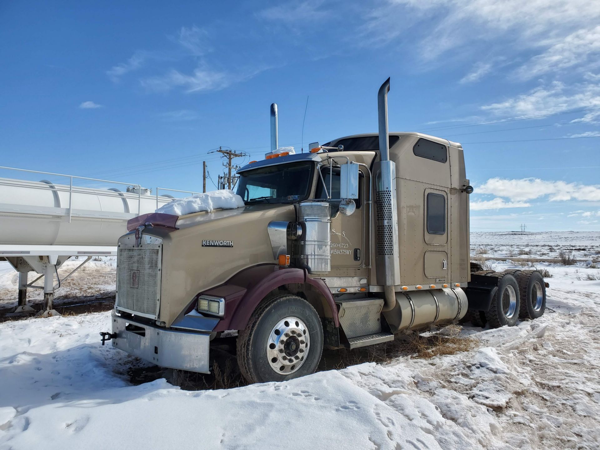 2007 Kenworth Tractor Truck (Located in LaBarge, WY)