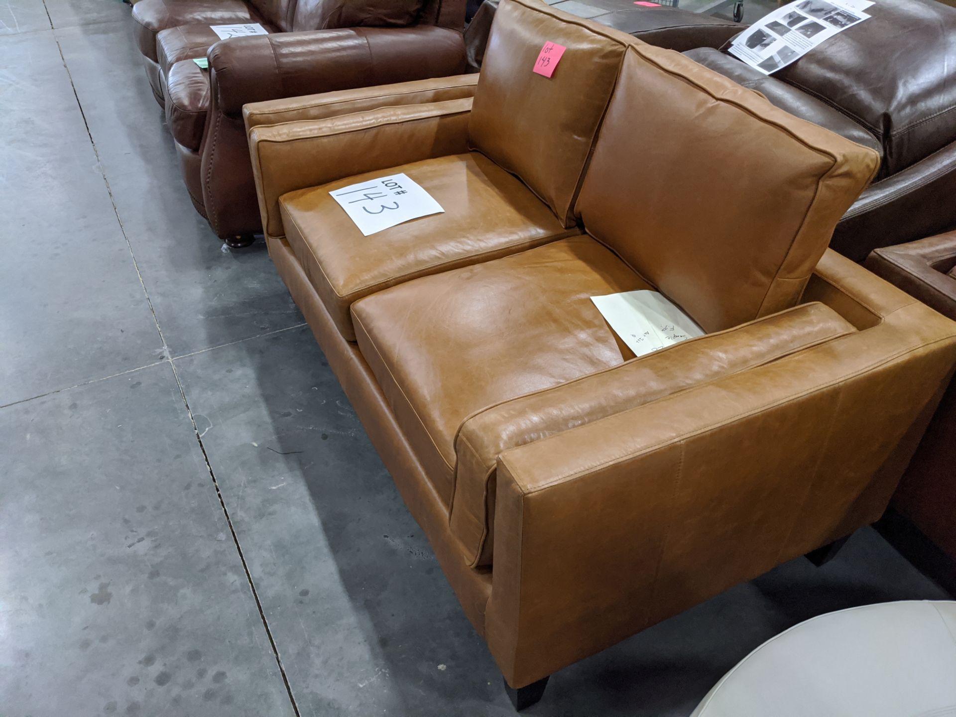 Leather Loveseat - Image 4 of 4