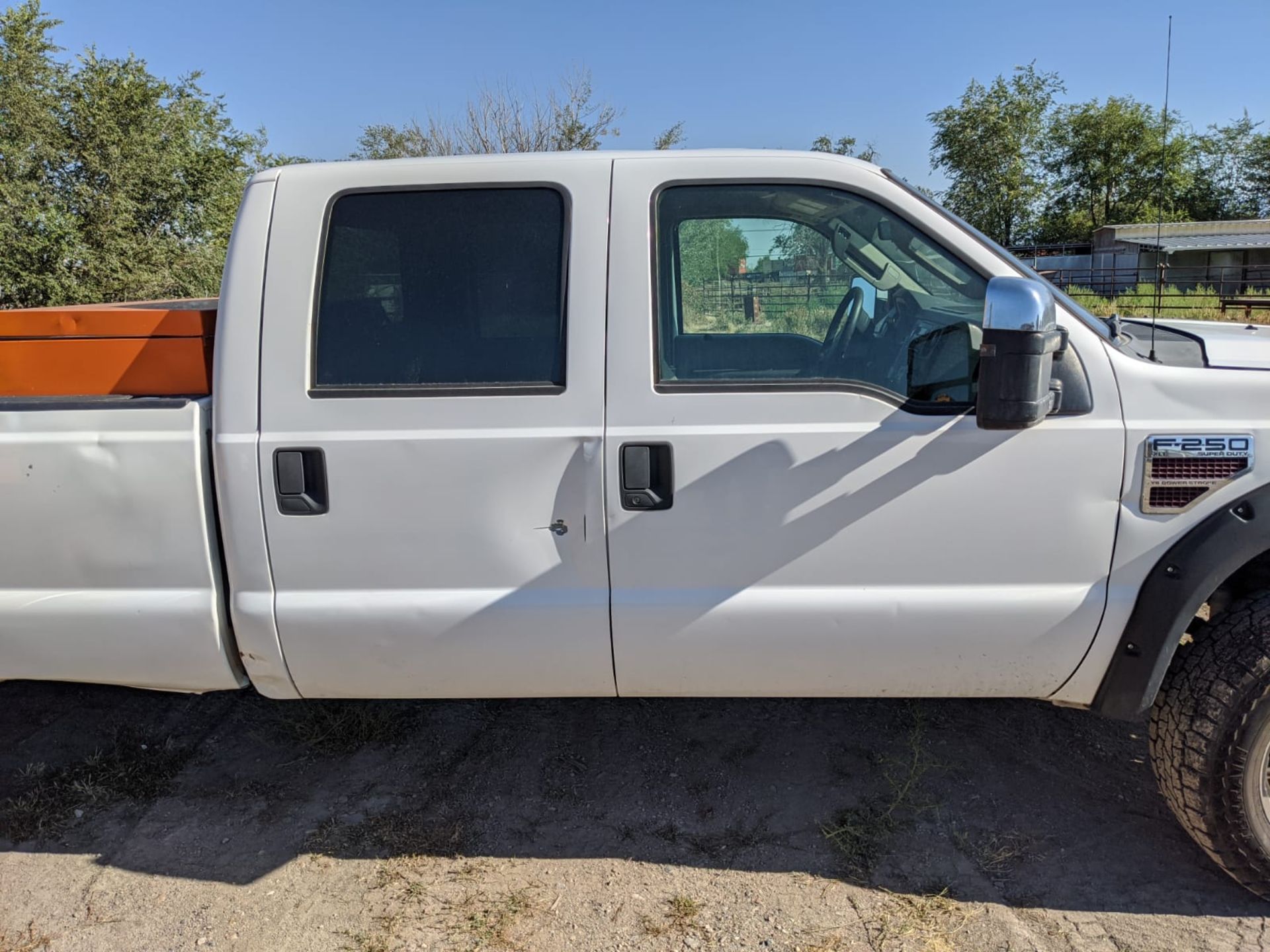 Ford F-250 - Image 3 of 5