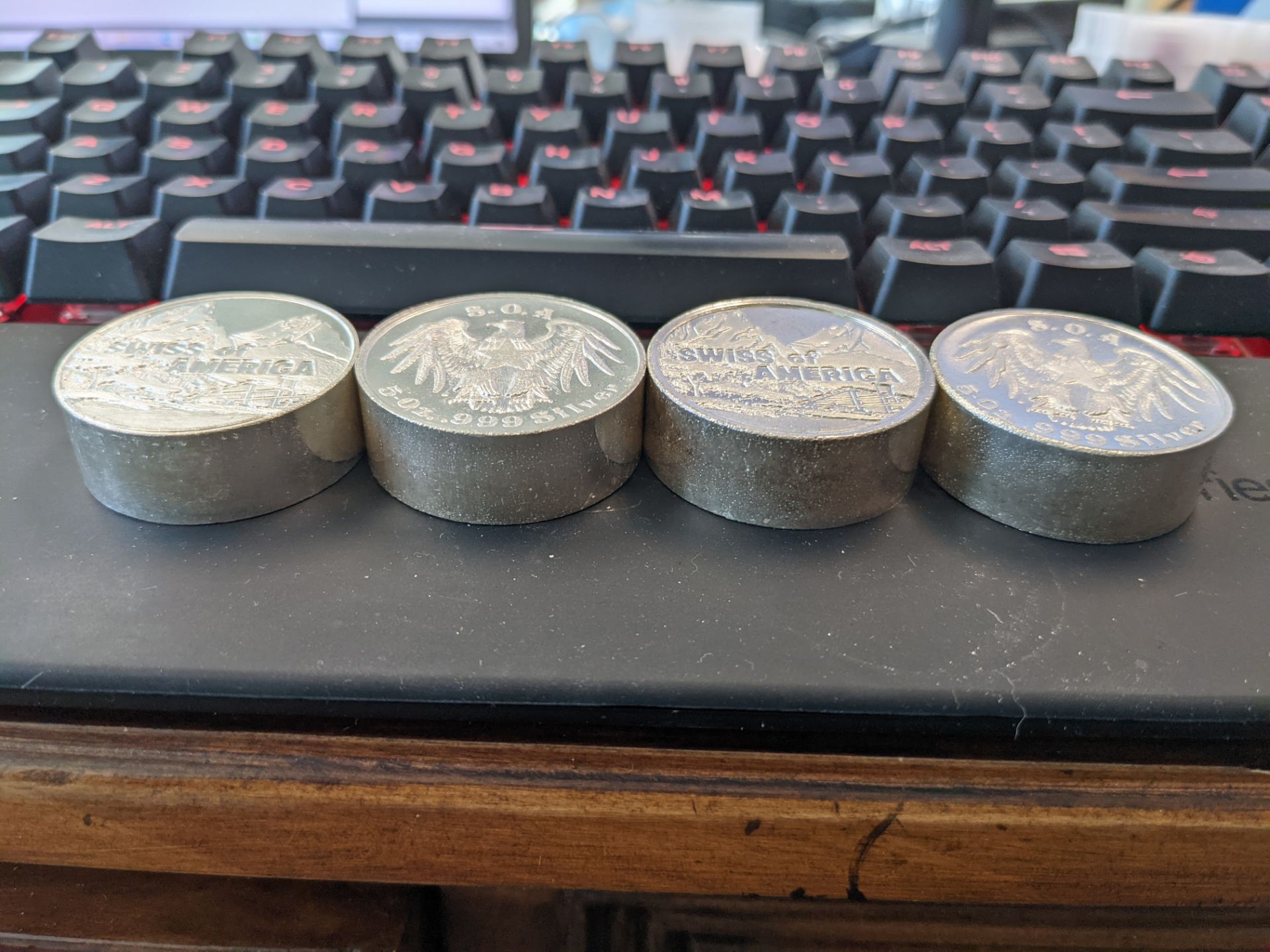 4 5oz silver coins - Image 2 of 3