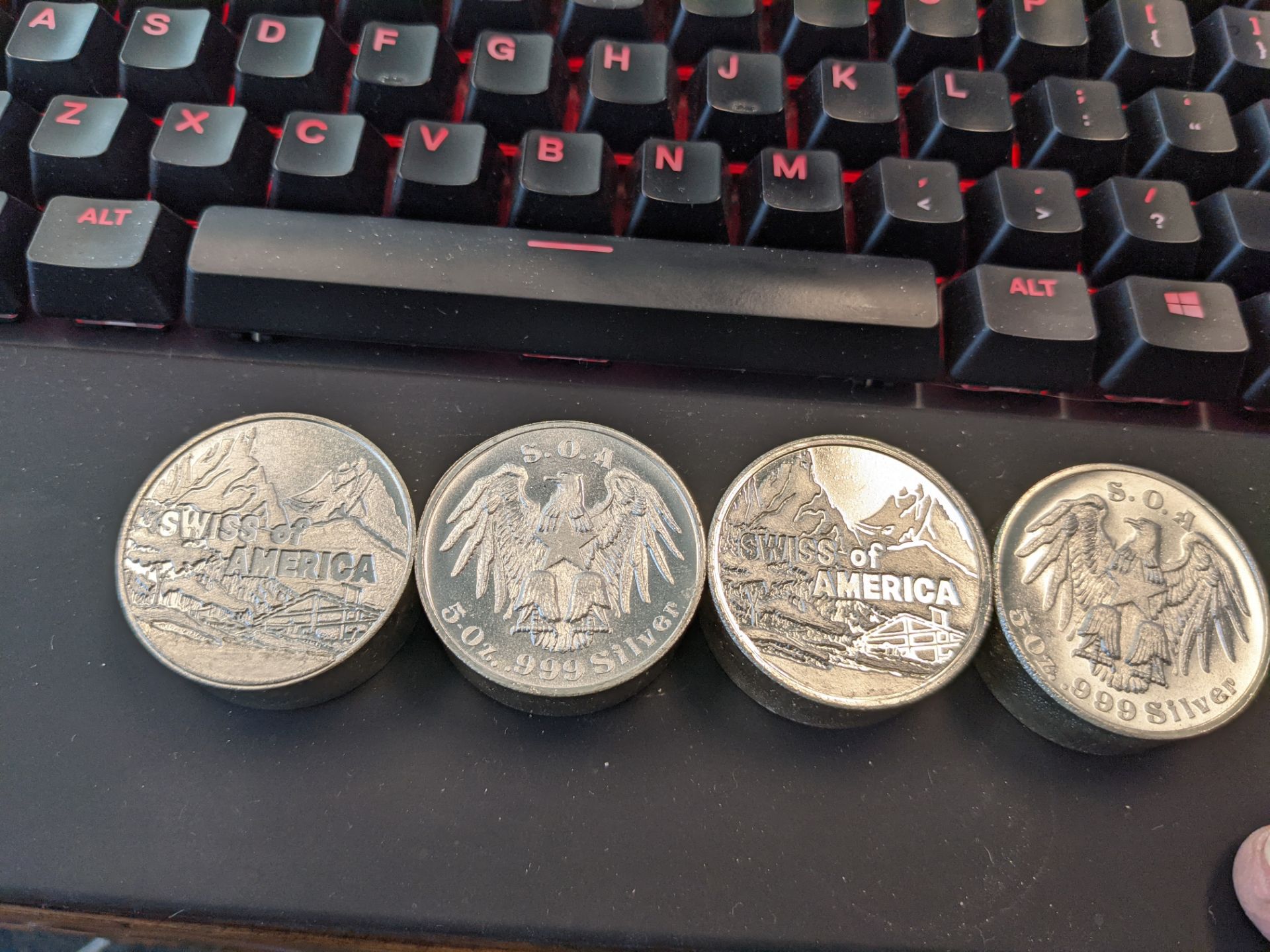4 5oz silver coins - Image 2 of 3