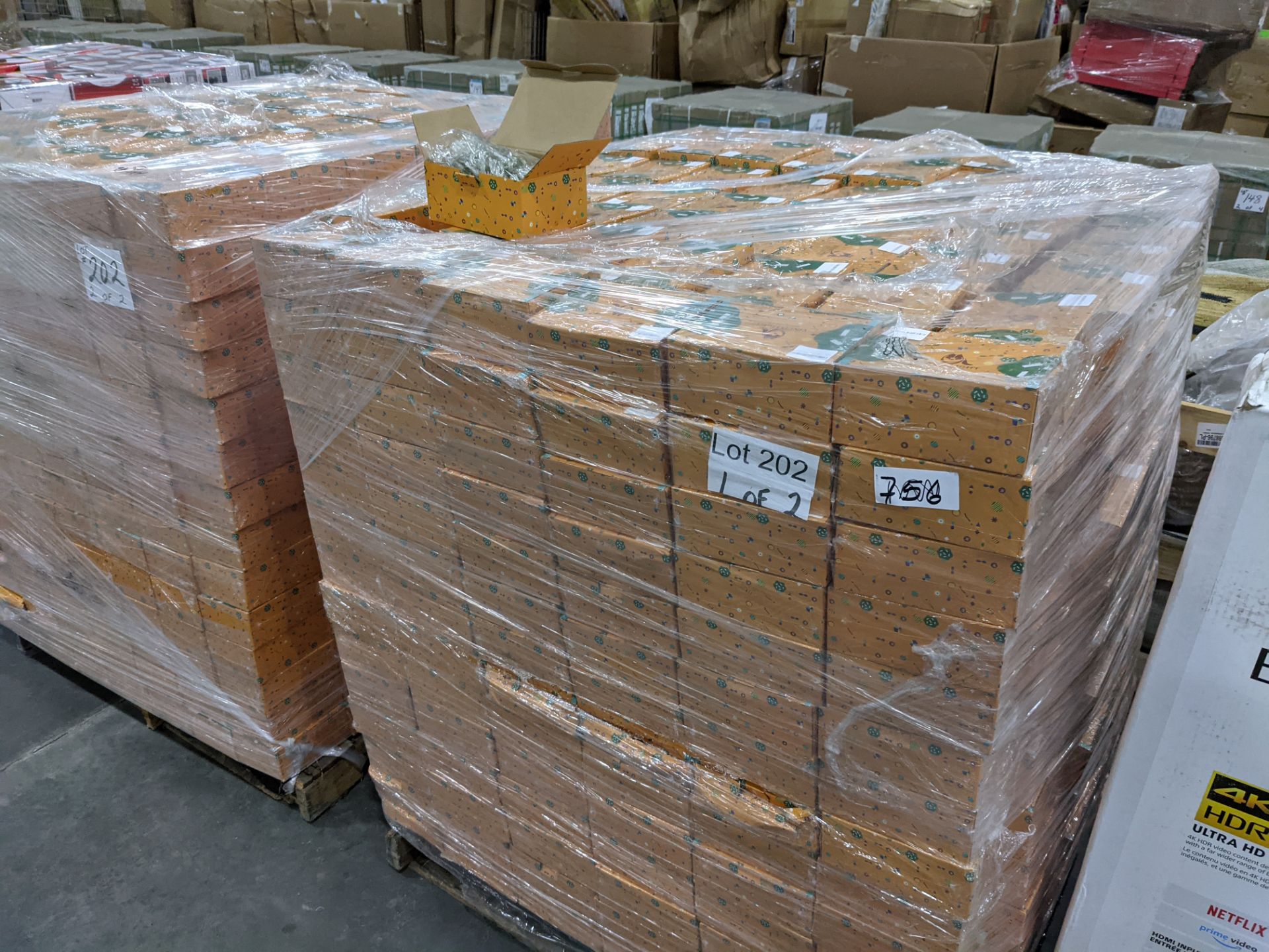 2 Pallets