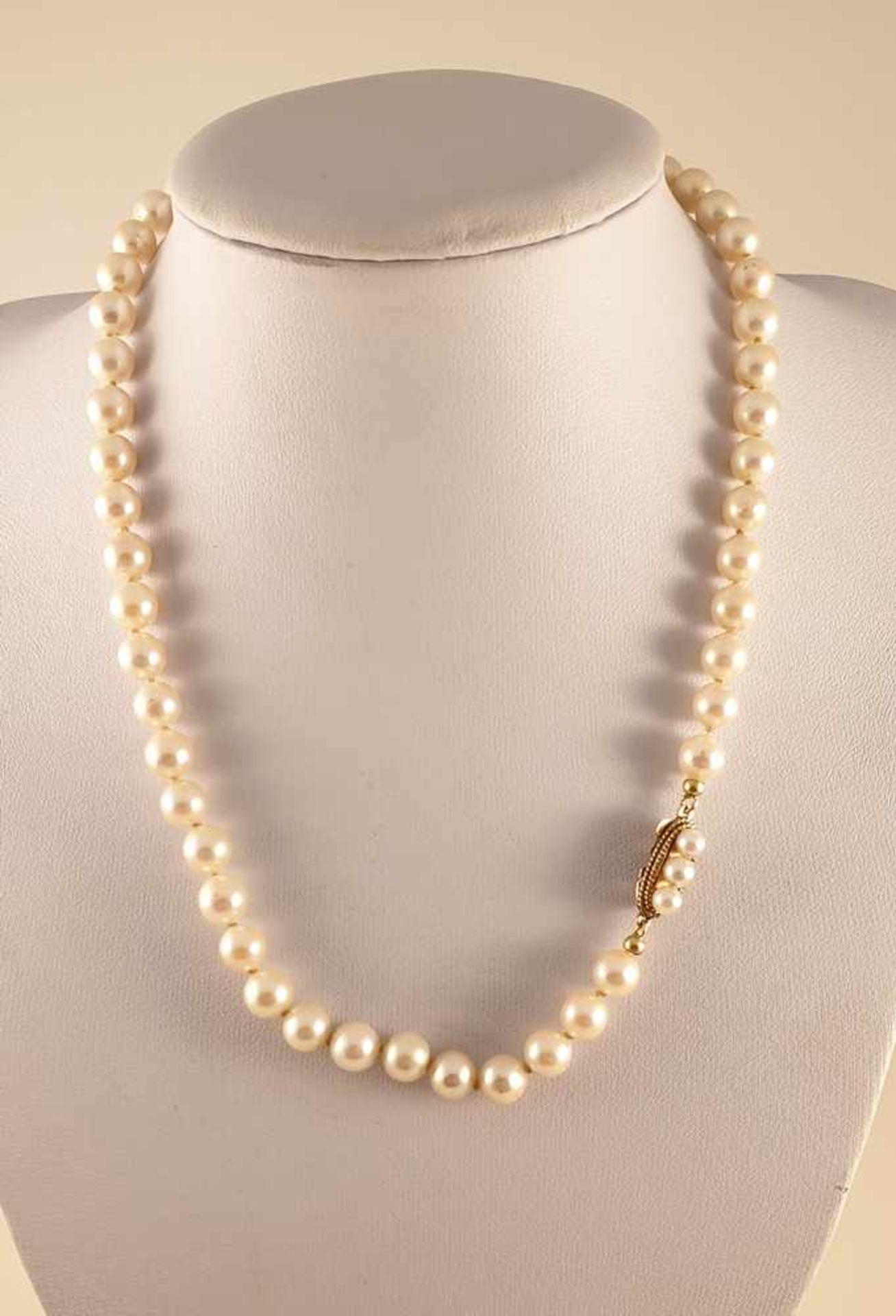 Zuchtperlencollier, Gold 585, Dm 8mm ,Länge: ca.41cm ,Gewicht: 24,5g<