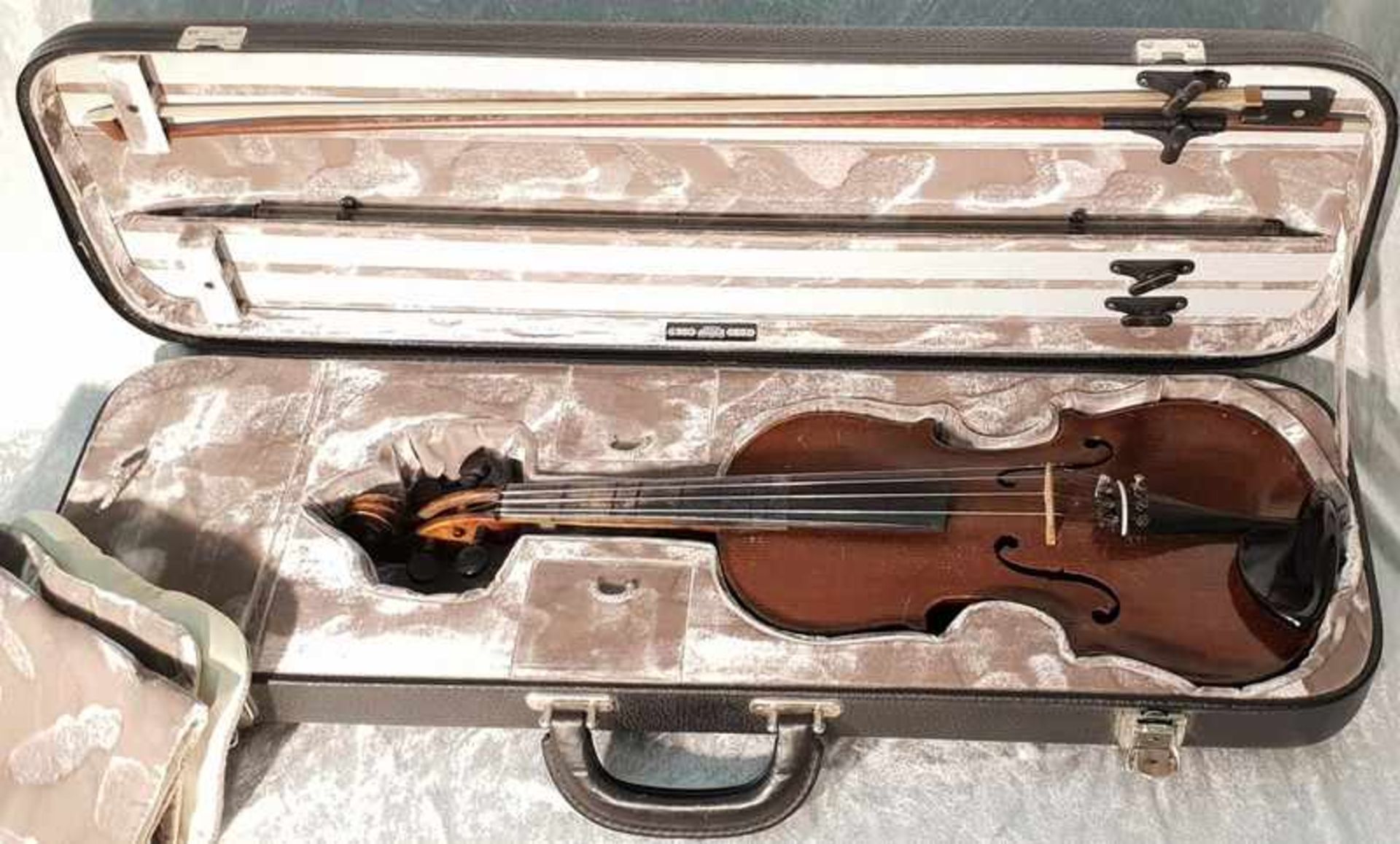 Original Jaeger Geigenkasten mit 4/4 Geige/Violine vermutlich Otto Jäger,<