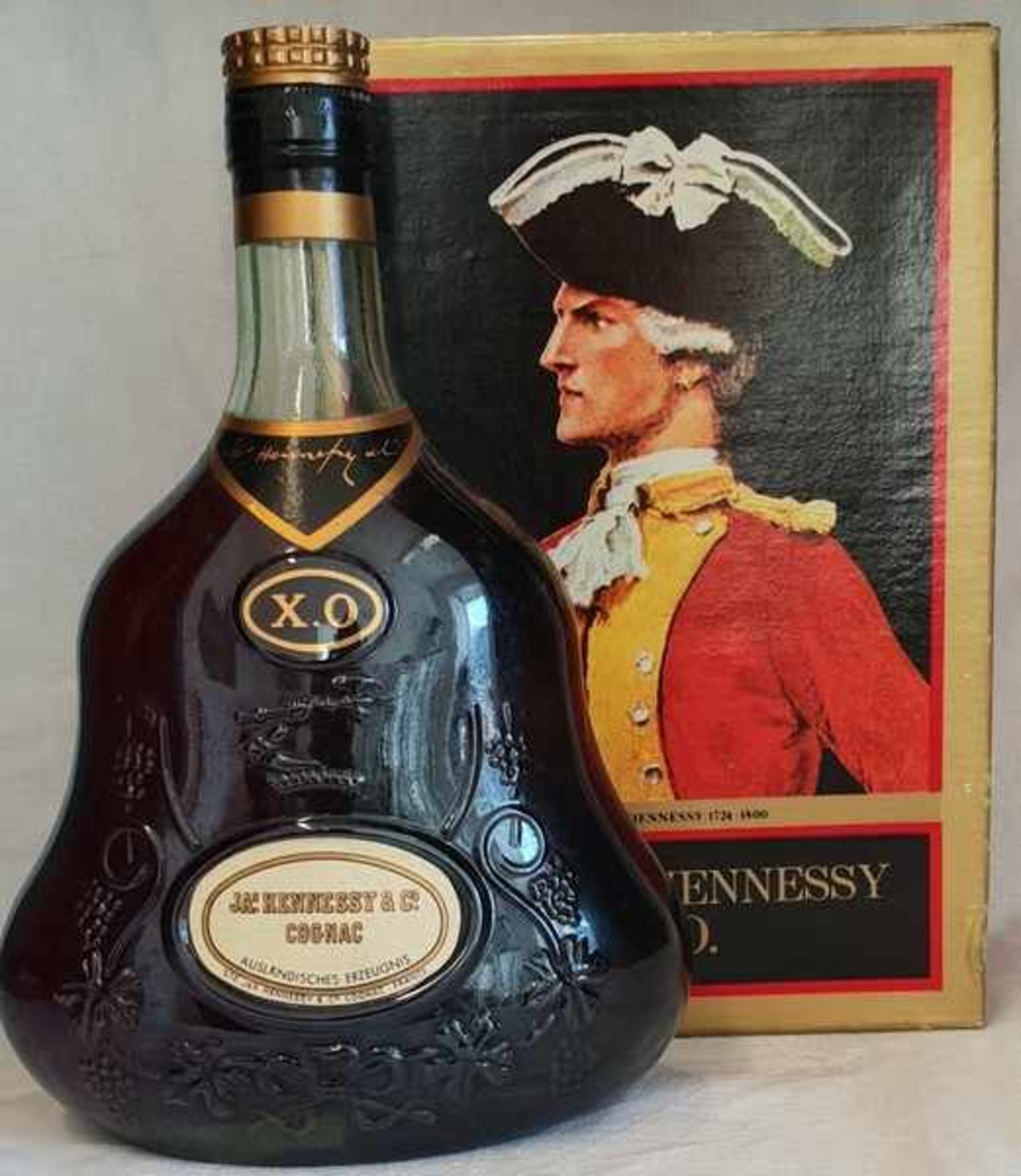 Cognac Hennessy X.O. , 1970er Jahre im Originalkarton ungeöffnet.40 Vol. %, 0,7 Liter (70cl). , sehr