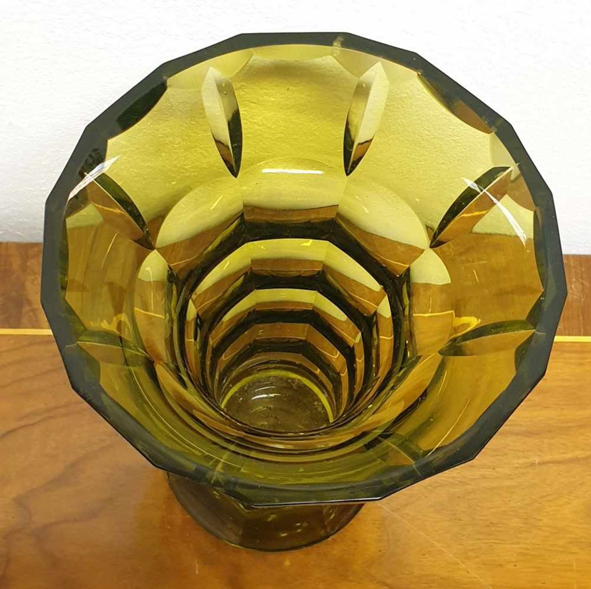 Vase, 1.Drittel 20.Jahrhundert, Höhe: 23cm , Durchmesser: ca. 18cm - Image 3 of 4