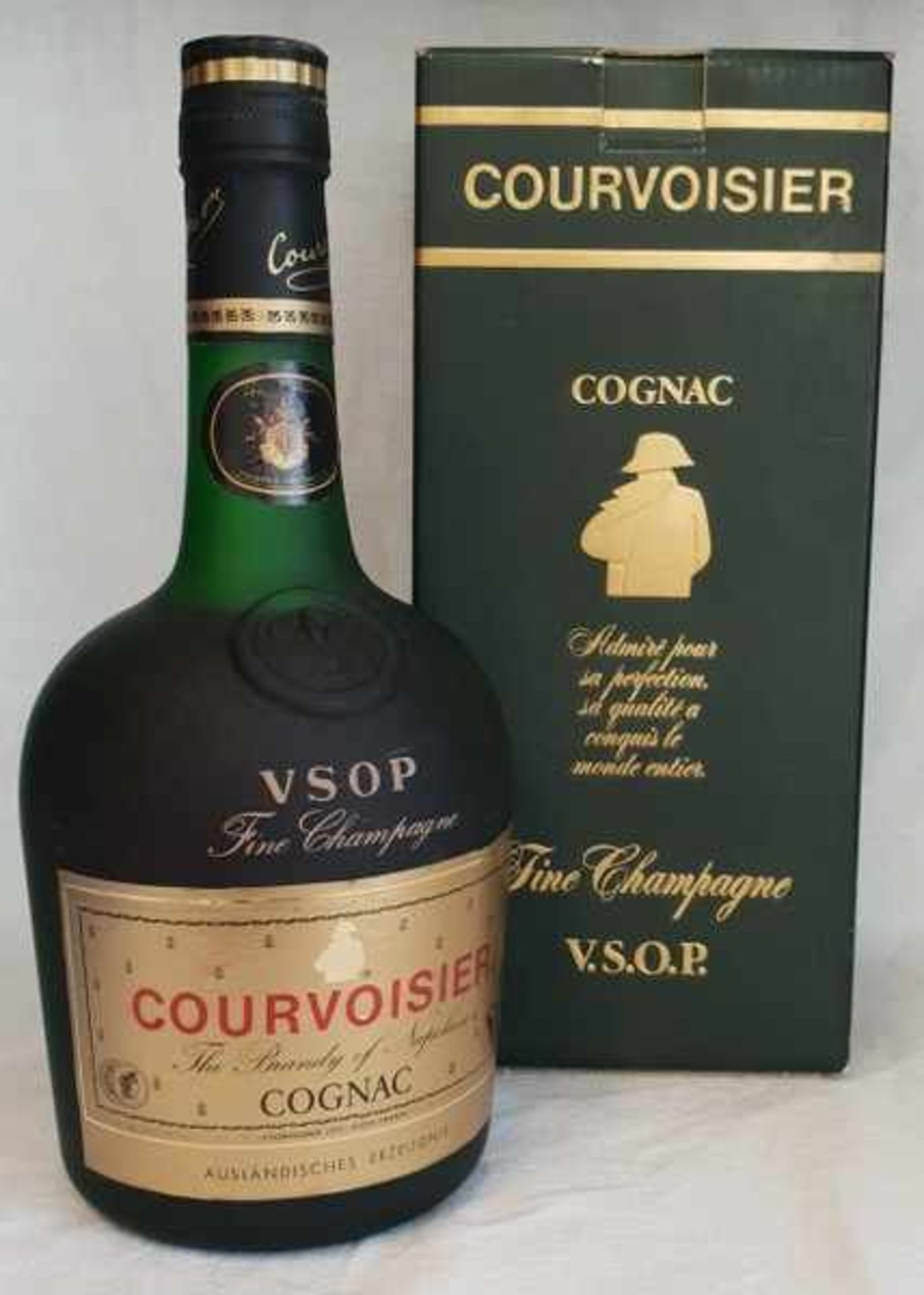 Cognac Courvoisier Fine Champagne V.S.O.P. im Originalkarton, ungeöffnert<