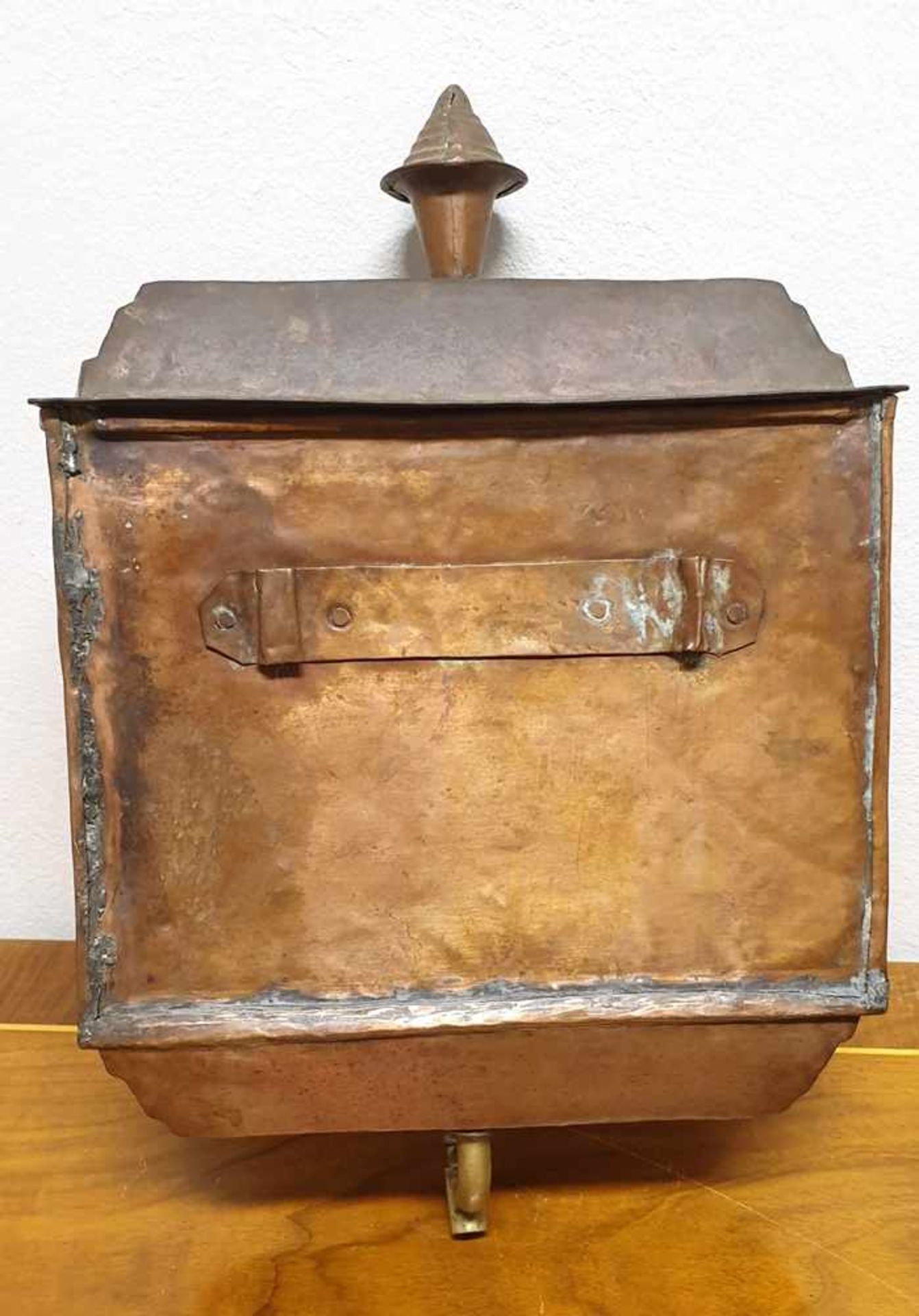 Lavabeau, Waschgarnitur, Kupfer , 18.Jahrhundert , mit Becken und Wasserbehälter, Adelswappen, - Bild 5 aus 6