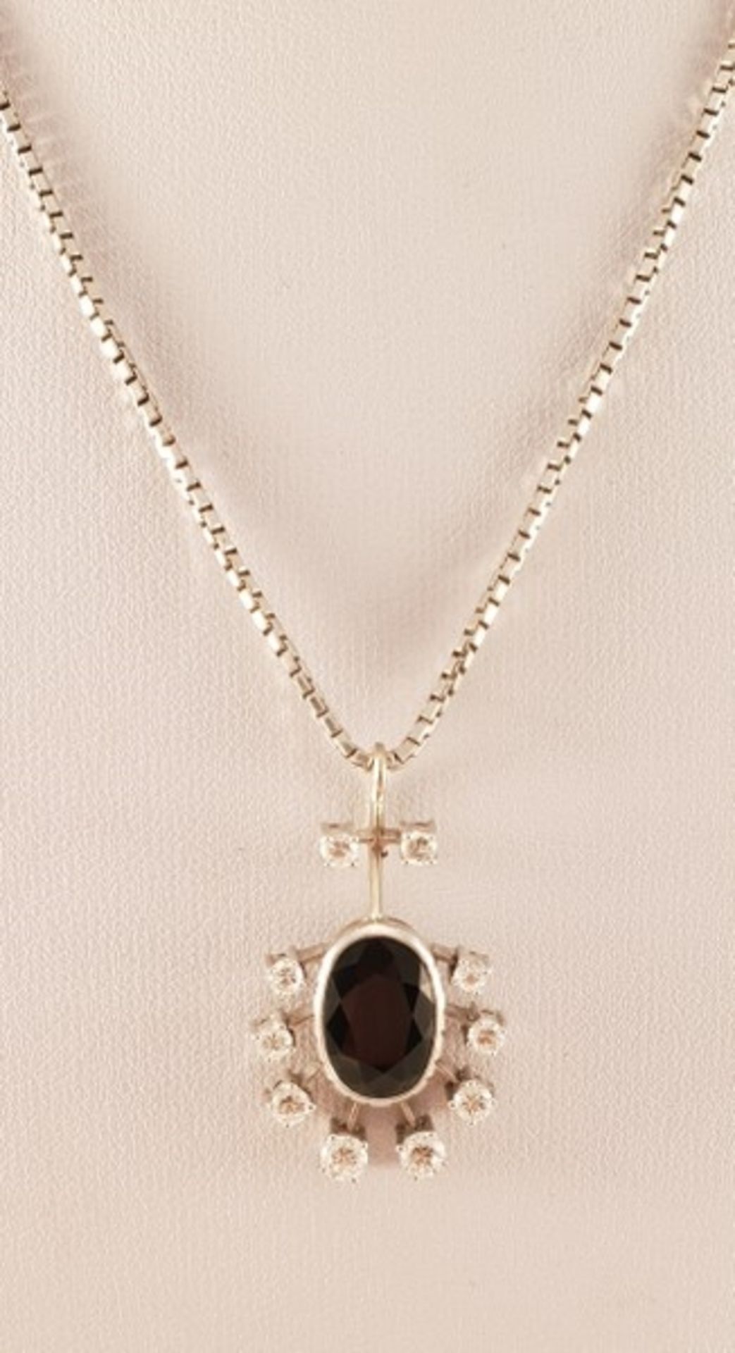 Halskette mit Diamant Saphir Anhänger, Weißgold 585, Diamanten zus.ca. 0,69ct. , Saphir ca. 1,