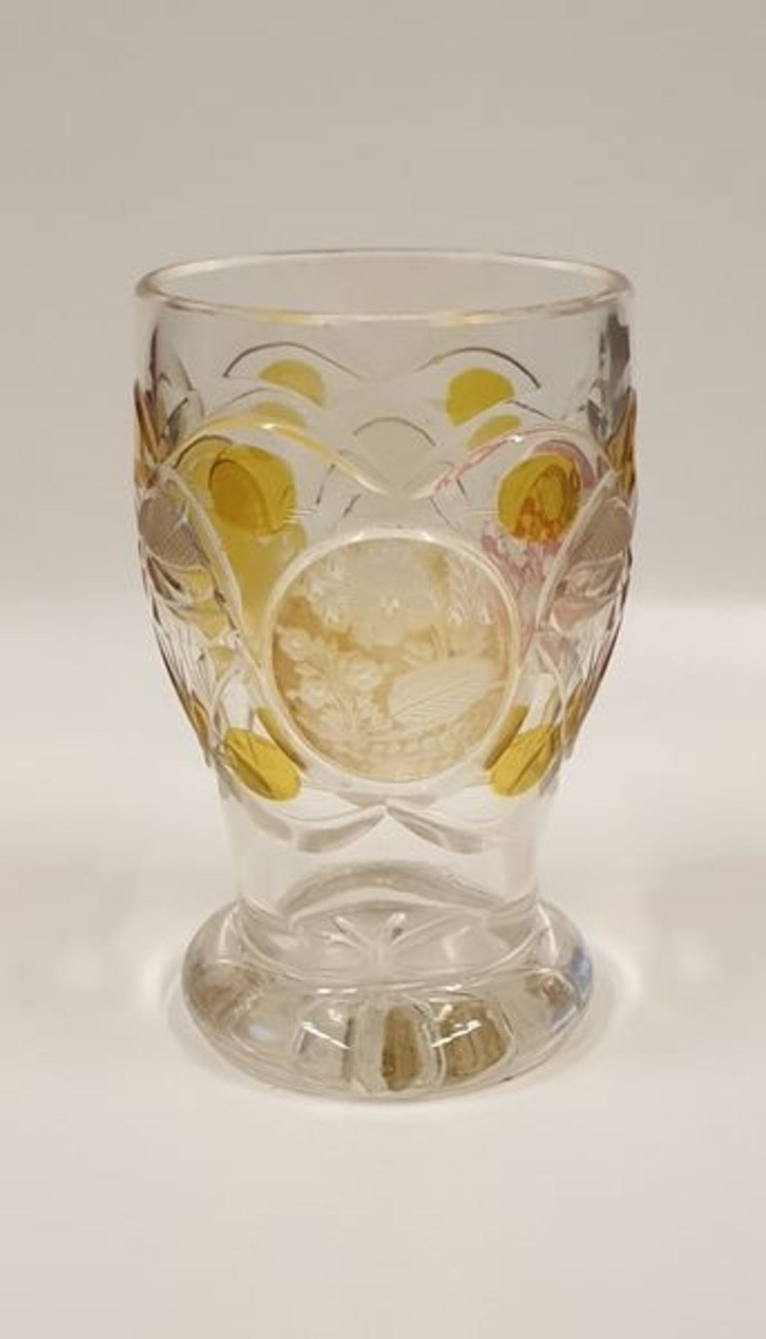 Biedermeier Fussbecher , mit Walzen Schäl und Kerbschliff verziertes Glas, um 1840 , Höhe: 10,5cm - Bild 3 aus 3