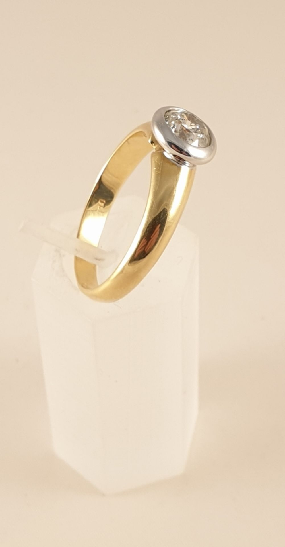 Diamant Solitär Ring, Diamant 1ct. Gold 750 , RW63 , Gewicht: 6,6g , Guter Farb- niedriger - Image 4 of 4