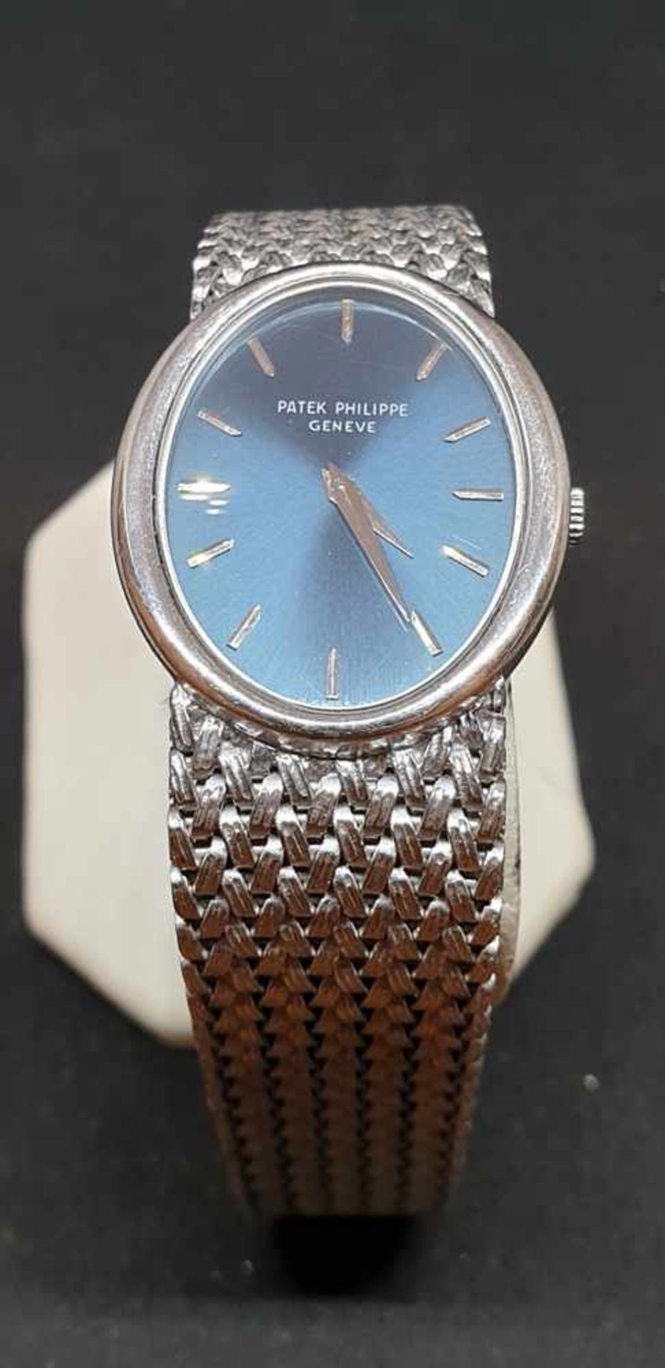 Patek Philippe,Armbanduhr, 18k Gold, Gewicht: 85g, Handaufzug, Kal: 16-250, Werknr.: 1268066, Ref: