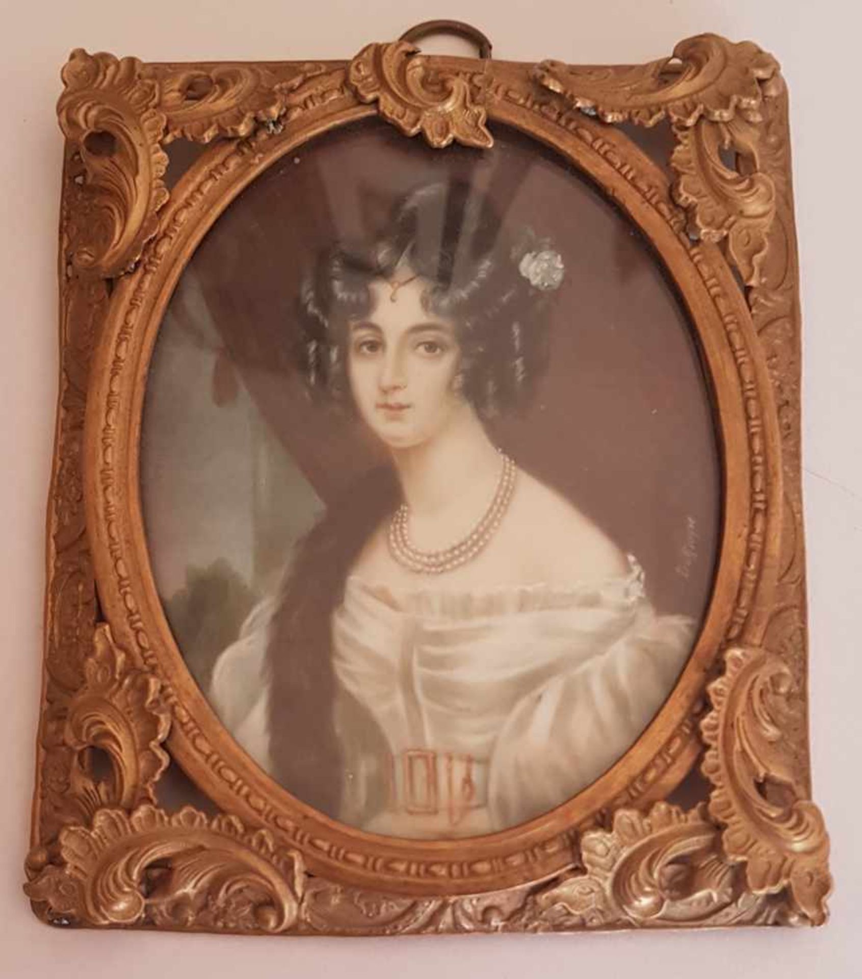 Miniaturgemälde , Porträt einer adeligen Dame, Öl auf Elfenbein , Rahmen Metall vergoldet , 19.