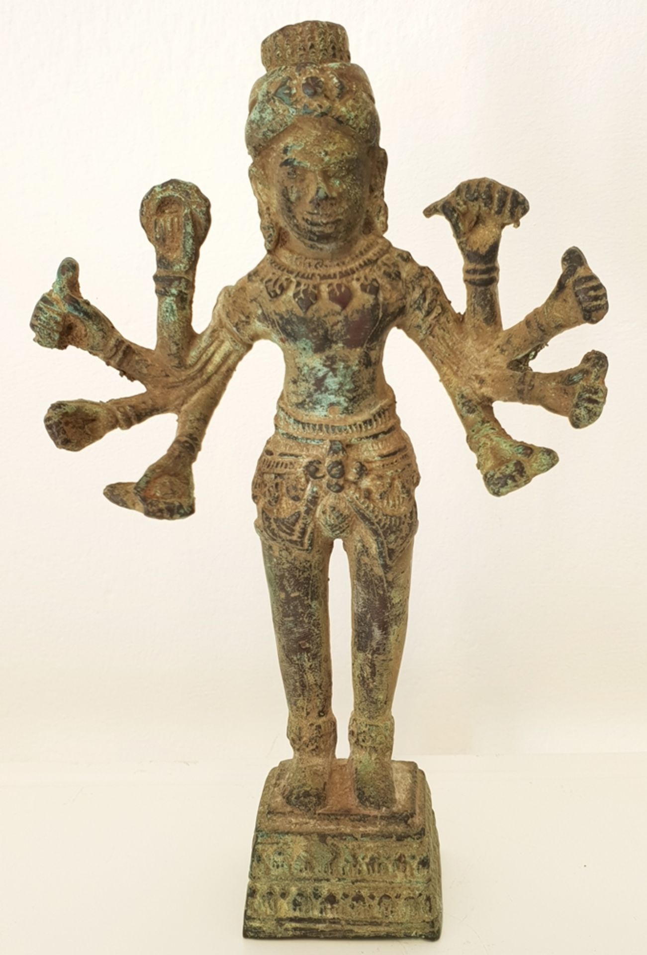 8 armige Shiva Skulptur, Bronze, Asien, Höhe ca. 18cm, Gewicht ca. 439 GrammShiva