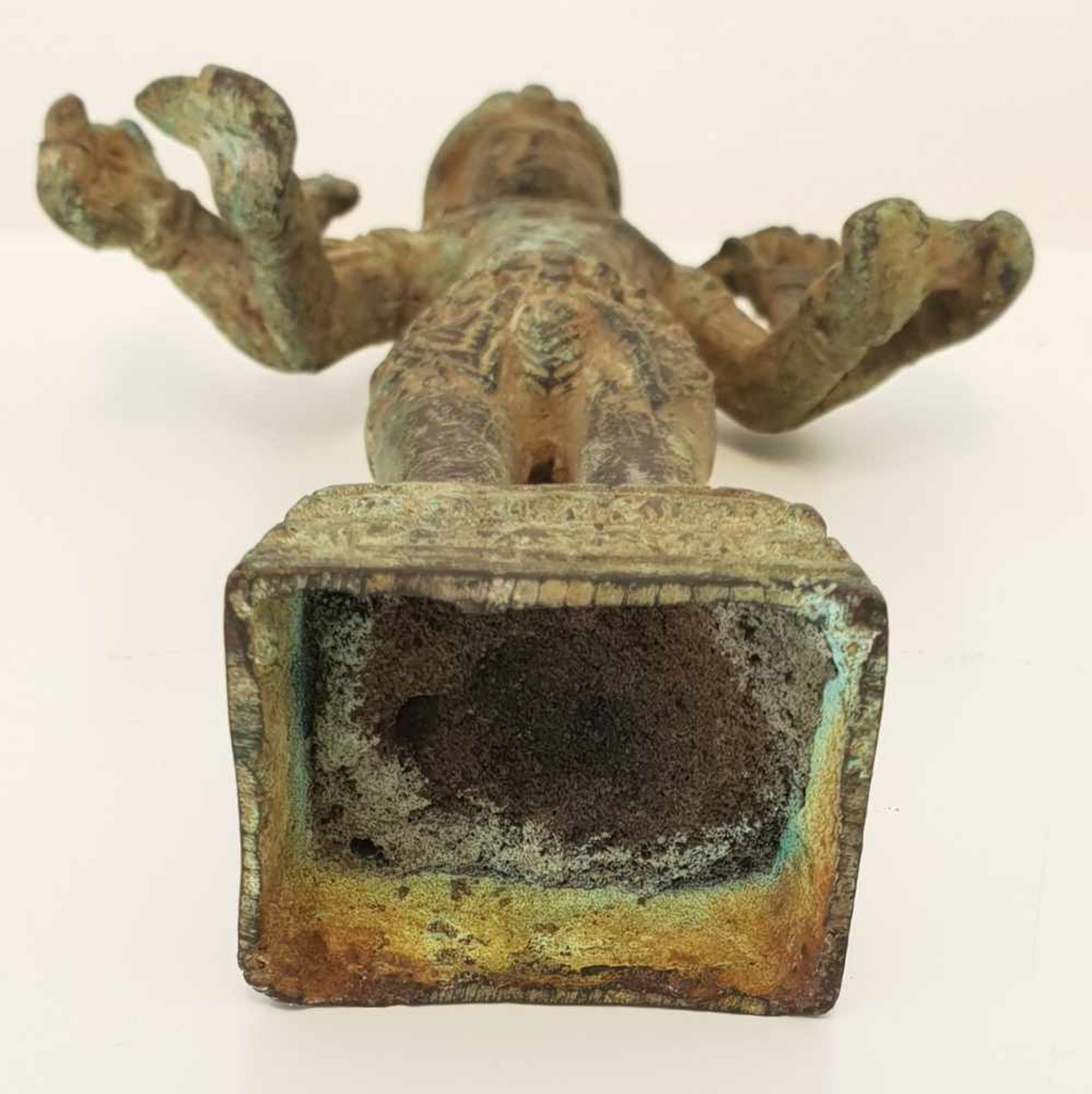 8 armige Shiva Skulptur, Bronze, Asien, Höhe ca. 18cm, Gewicht ca. 439 GrammShiva - Image 4 of 4