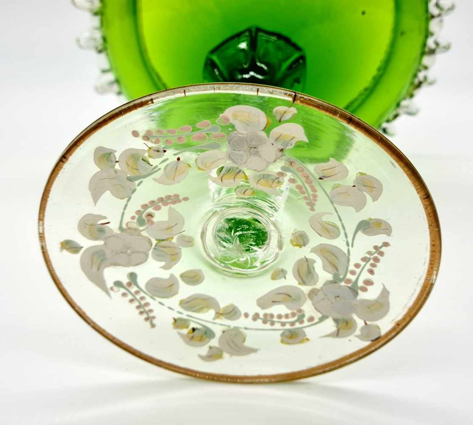 Konvekt Schale , Glas , um 19.Jhd, Boden Florar bemalt, Höhe: 18,5cm , Durchmesser: 12,5cm ,</ - Image 3 of 3