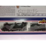 OO Gauge: A BACHMANN 31-301 Manor Class Steam loco - 'Dinmore Manor' - BR Green livery - VG/E in