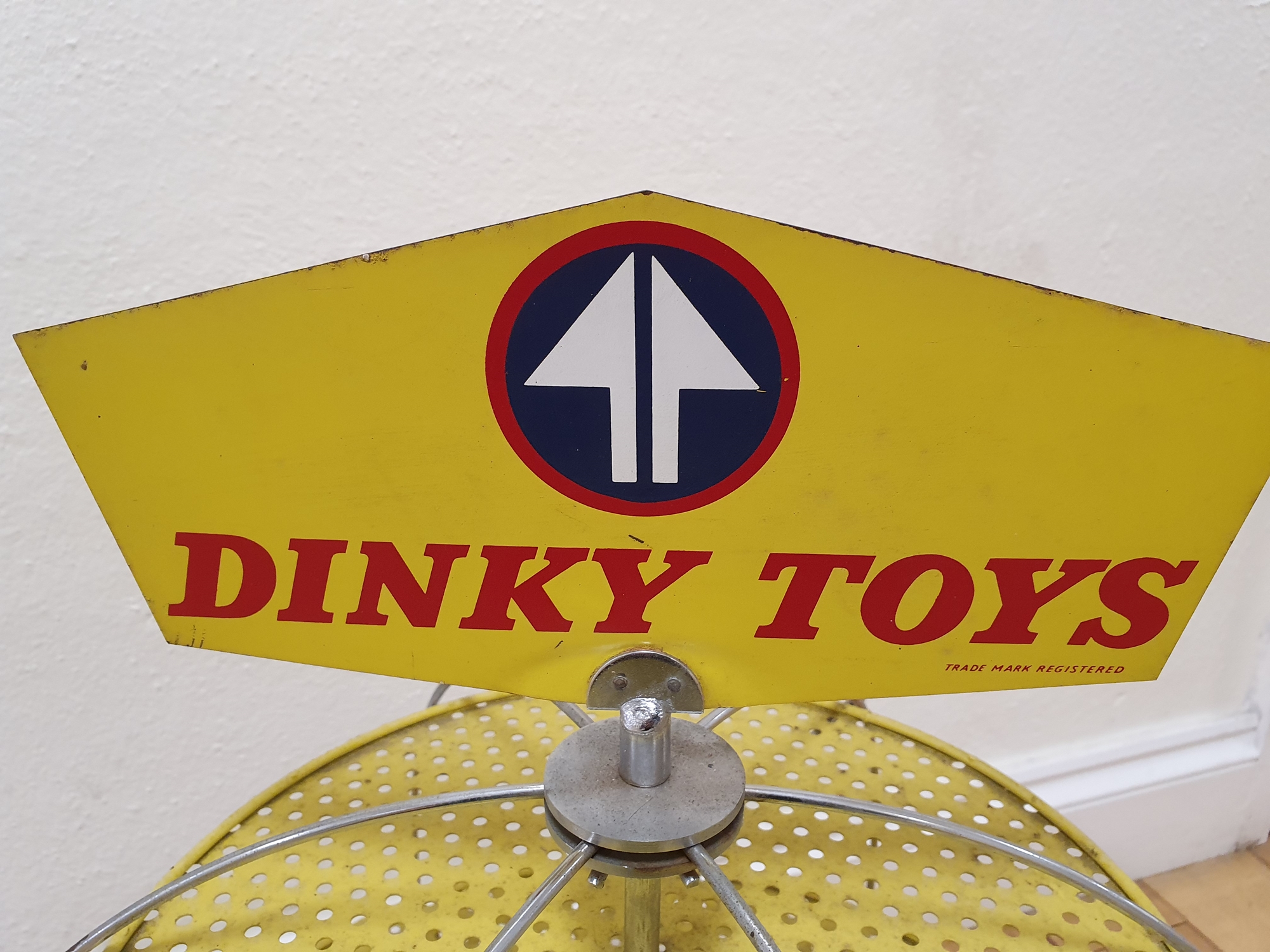An ultra rare DINKY toys factory display stand. This appears to be a stand that was used either in a - Image 3 of 4