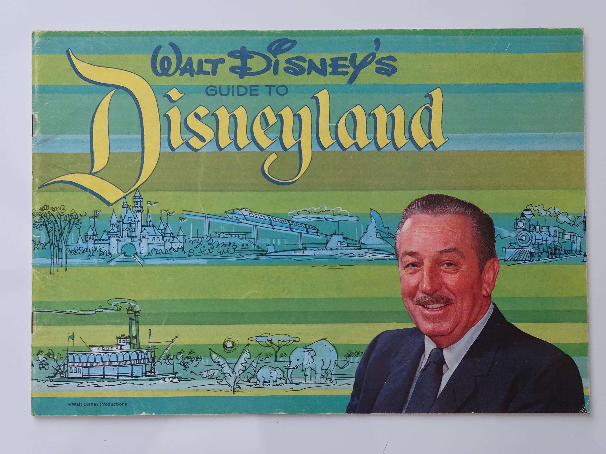 WALT DISNEY: WALT DISNEY'S GUIDE TO DISNEYLAND (1964) - souvenir guide book - 27 page, colour