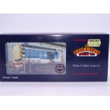 OO Gauge: A BACHMANN 32-102X - Class 08 Diesel locomotive - "Ivor" - NSE Livery - limited edition