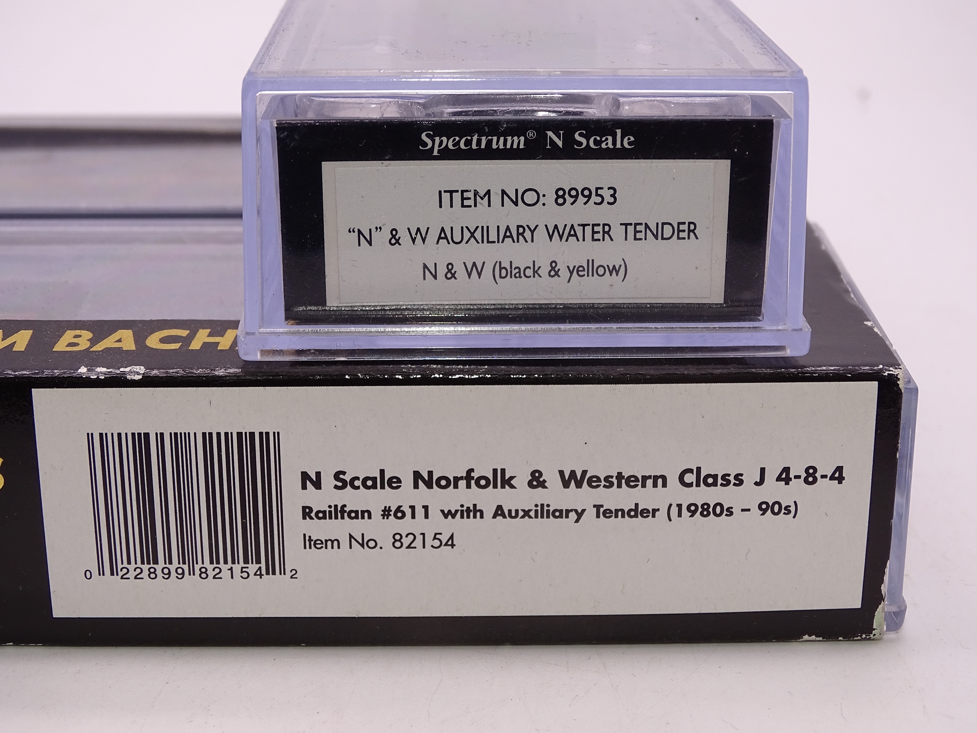 N Gauge: American Outline: A SPECTRUM Norfolk and Western Class J steam locomotive set with - Image 2 of 2