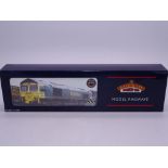 OO Gauge: A BACHMANN 32-726Z Class 66 Diesel loco - 'East London Express' - Freightliner / Shanks