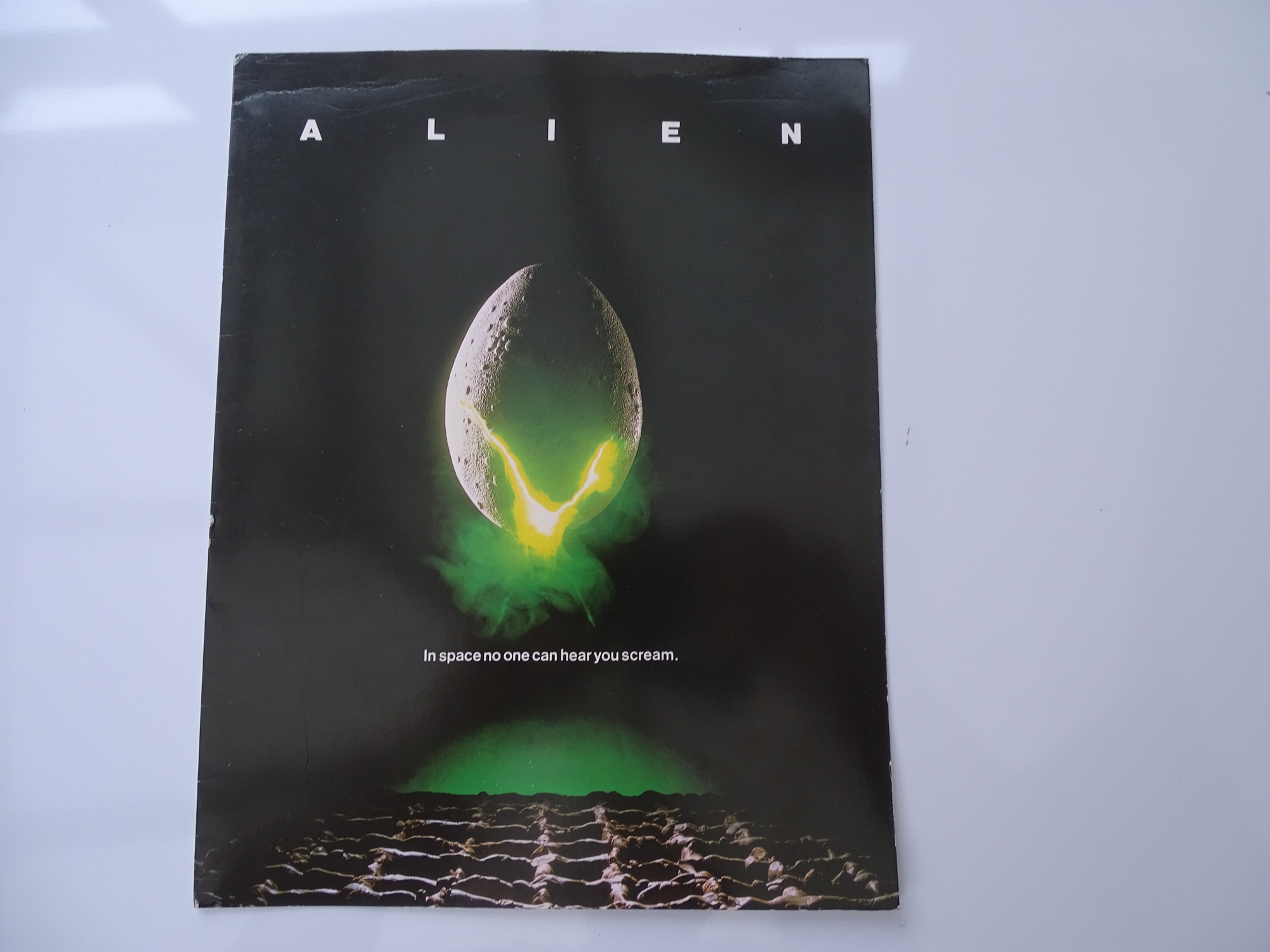 ALIEN (1979): A group of ALIEN memorabilia to include 6 books, UK FOH set and 2 x US Lobby Cards ( - Image 3 of 8