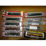 N Gauge: A group of vintage LIMA Mark 1 coaches as lotted - G in F/G boxes where boxed (10)