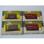 OO Gauge: A group of rarer WRENN wagons to include: 2 x W5071 Bulk Grain wagons and 2 x W5081