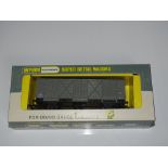 OO Gauge Model Railways: A WRENN Period 4 W5108 PASSENGER FRUIT VAN in BR GREY - 75 PRODUCED 1992