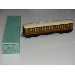 OO Gauge Model Railways: A HORNBY DUBLO pre war 3-rail LNER Gresley composite coach - G/VG in G box